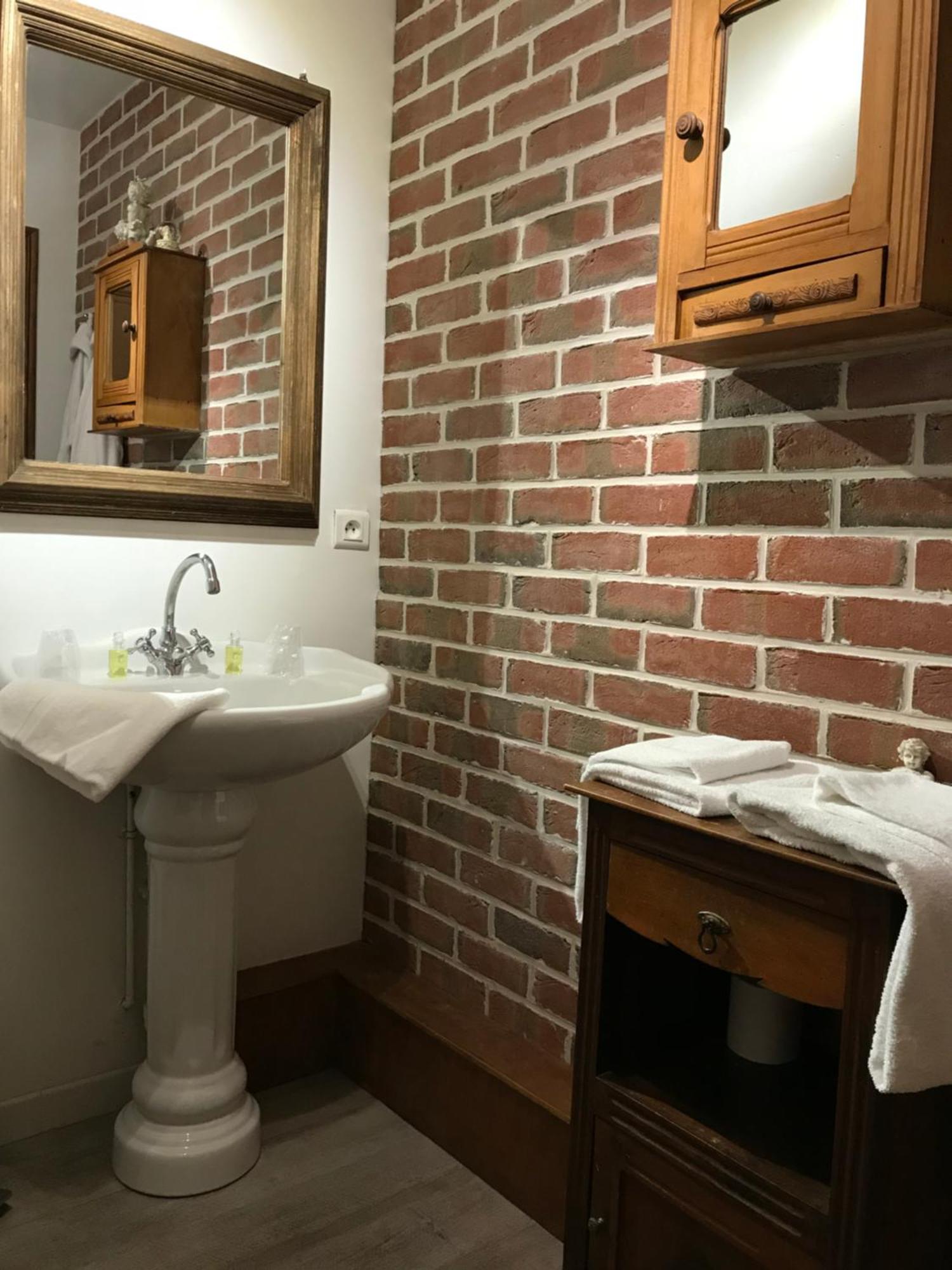 La Nicoulette Bed & Breakfast Gapennes Room photo